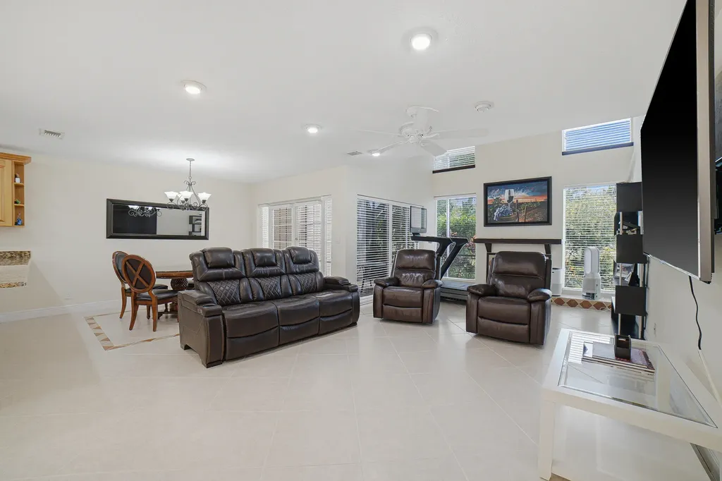 6024 Glendale Drive Boca Raton FL 33433