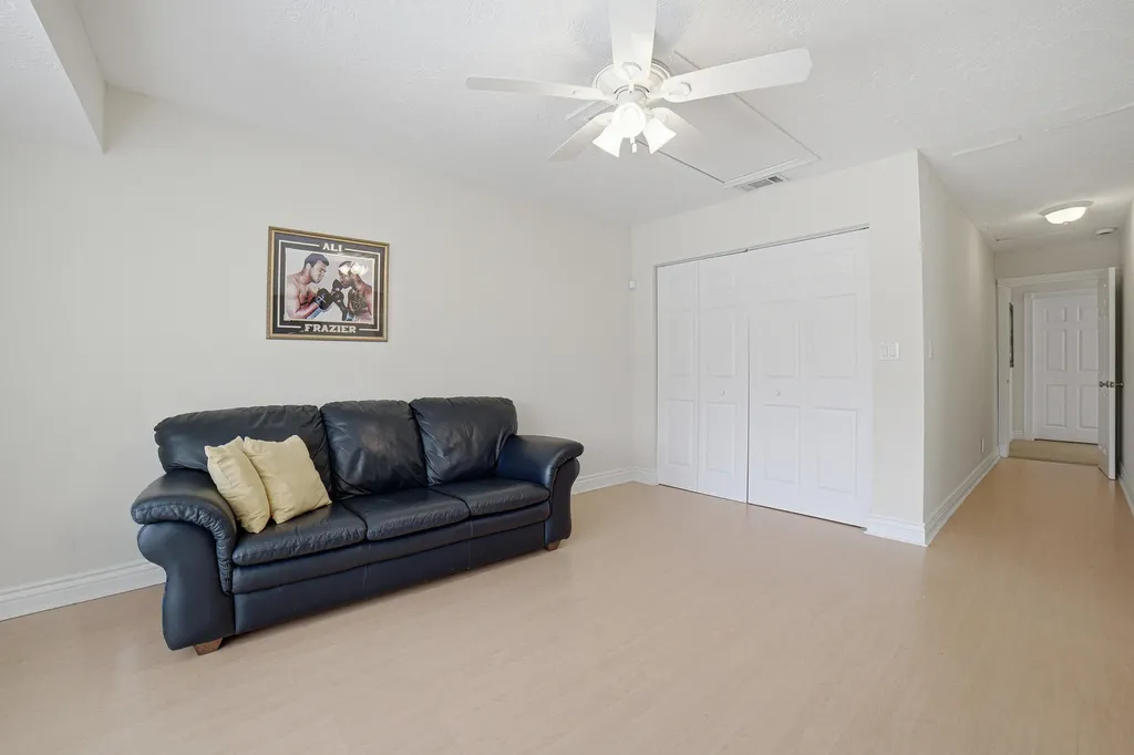 6024 Glendale Drive Boca Raton FL 33433