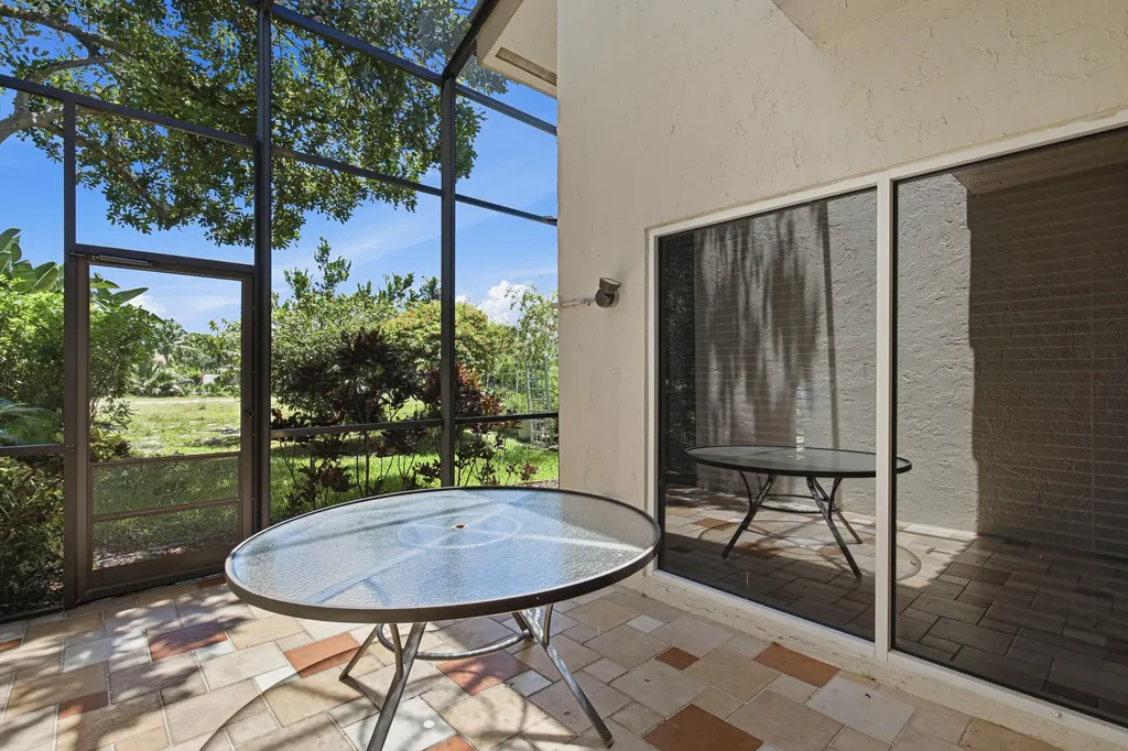 6024 Glendale Drive Boca Raton FL 33433