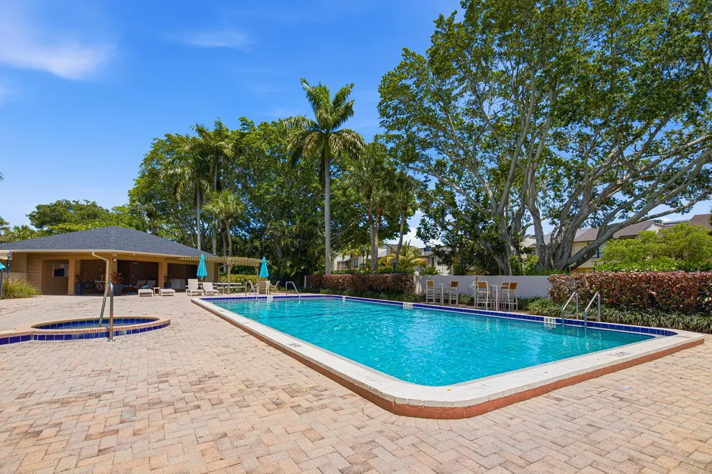 6024 Glendale Drive Boca Raton FL 33433