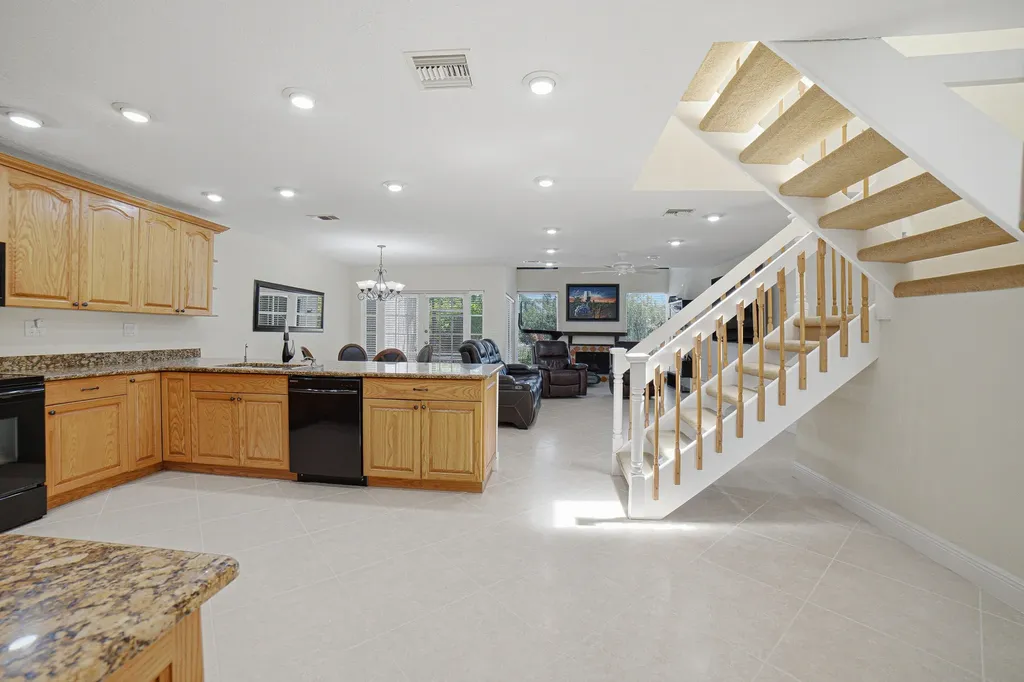 6024 Glendale Drive Boca Raton FL 33433