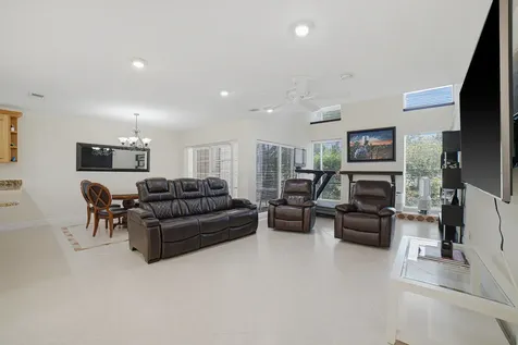 6024 Glendale Drive Boca Raton FL 33433