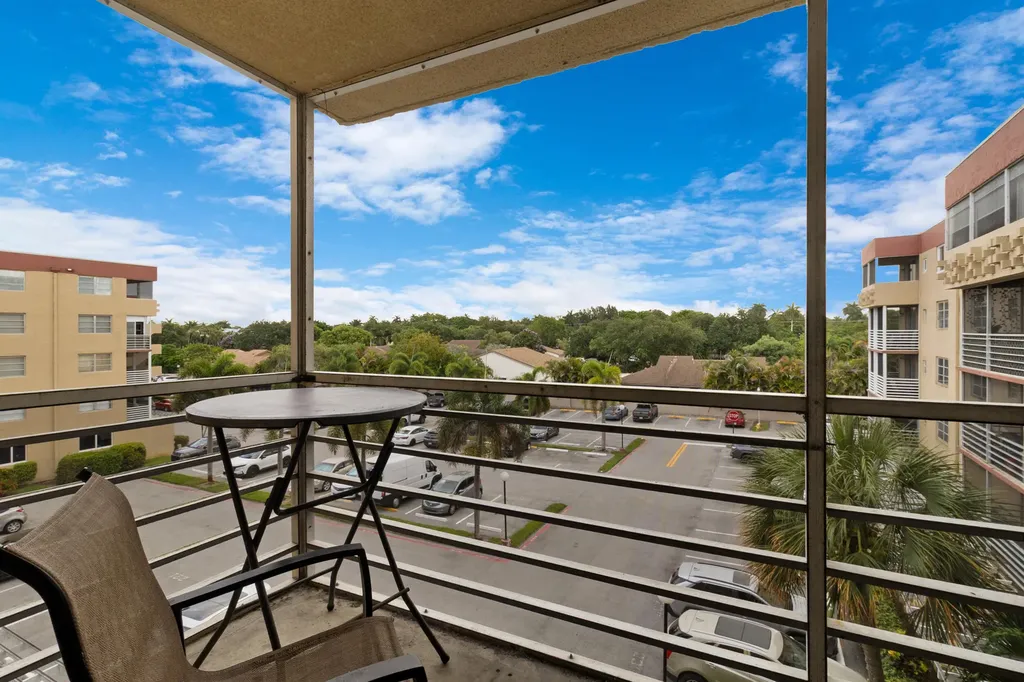 408 NW 68th Avenue Plantation FL 33317