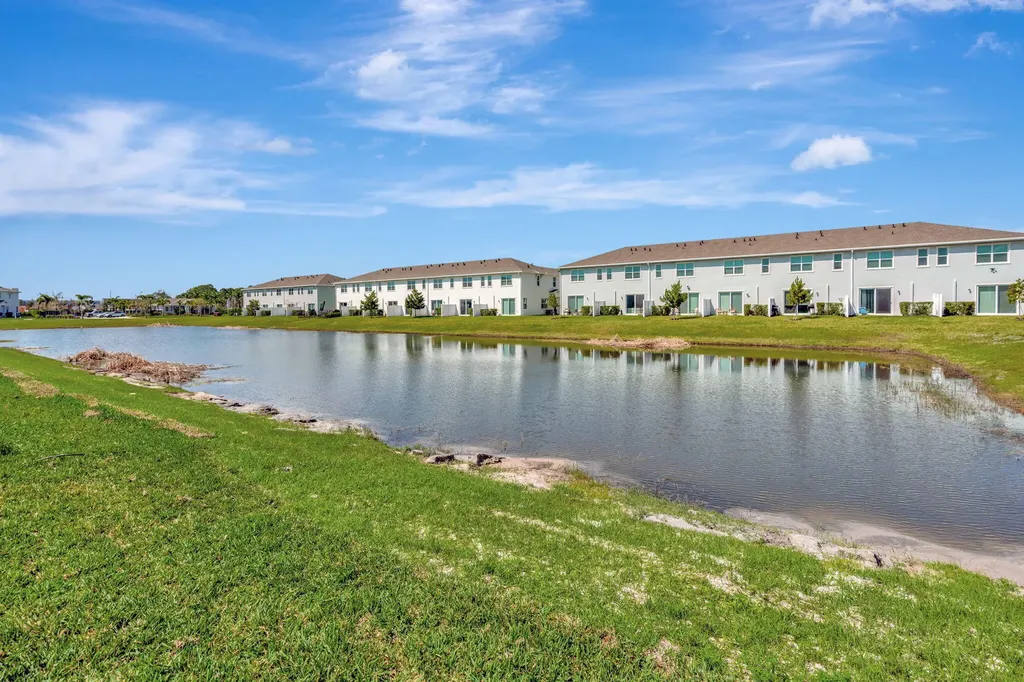 539 SE Rivergrass Street Port St Lucie FL 34984