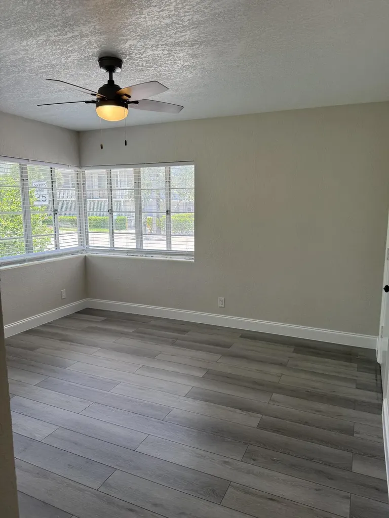 112 Lake Avenue Lake Worth Beach FL 33460