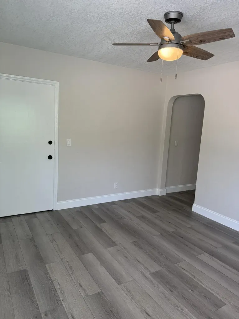 112 Lake Avenue Lake Worth Beach FL 33460