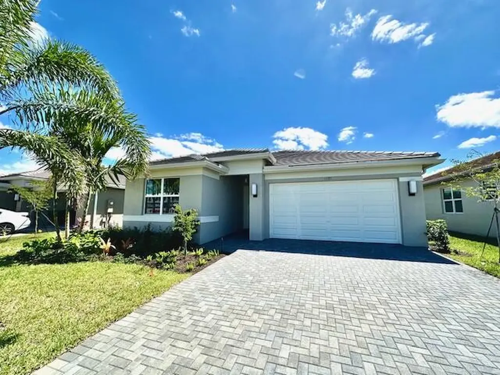 11785 SW Oceanus Boulevard Port St Lucie FL 34987