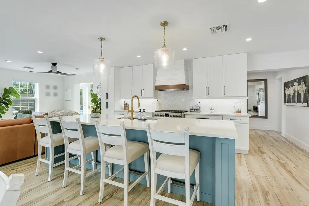 731 Cruiser Road S North Palm Beach FL 33408