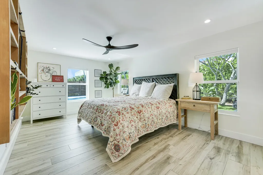 731 Cruiser Road S North Palm Beach FL 33408