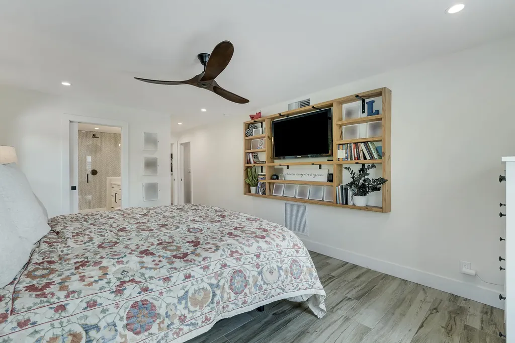 731 Cruiser Road S North Palm Beach FL 33408
