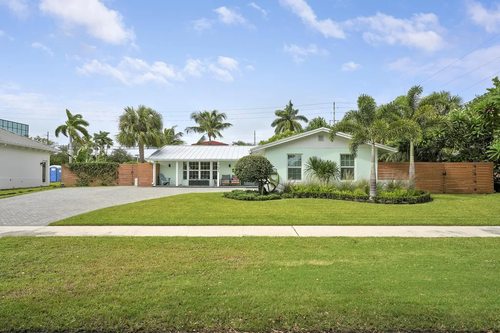 731 Cruiser Road S North Palm Beach FL 33408