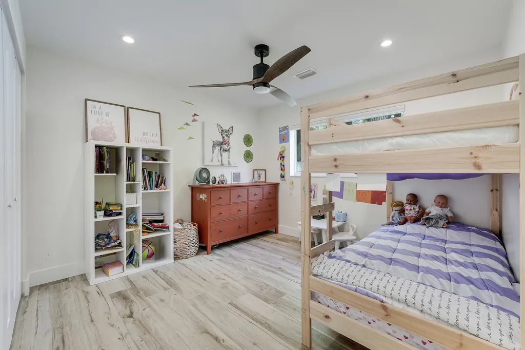 731 Cruiser Road S North Palm Beach FL 33408