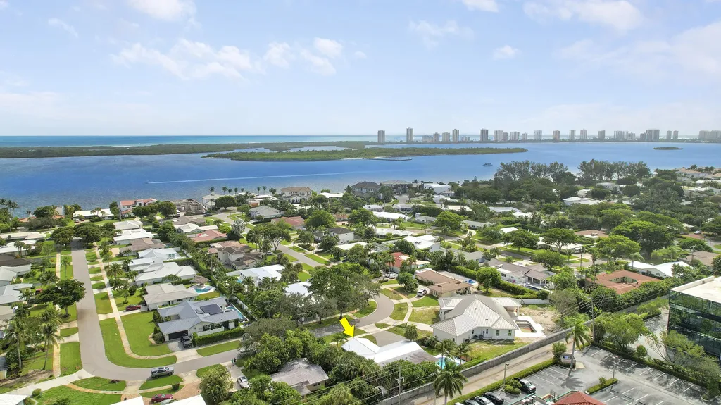 731 Cruiser Road S North Palm Beach FL 33408