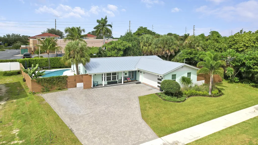 731 Cruiser Road S North Palm Beach FL 33408