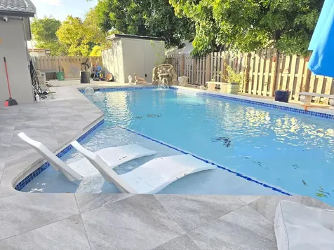 7811 NW 40th Court NW Coral Springs FL 33065
