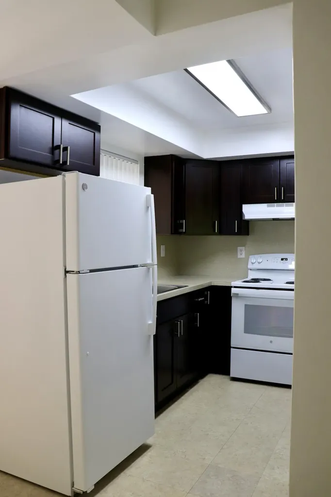 482 SW 9th Boca Raton FL 33432