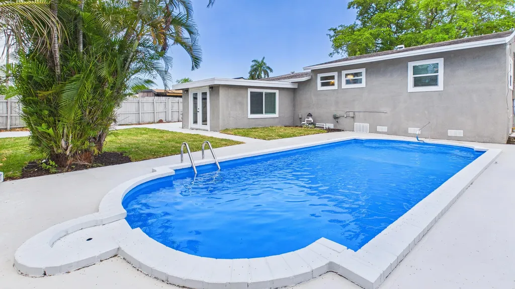 1485 SW 47th Terrace Fort Lauderdale FL 33317