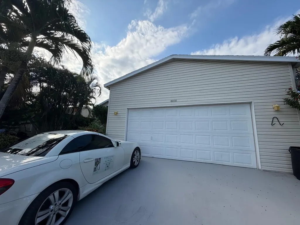 4165 3rd Court Atlantis FL 33462