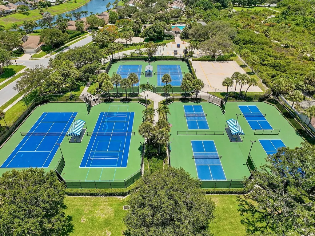 2716 27th Court Jupiter FL 33477