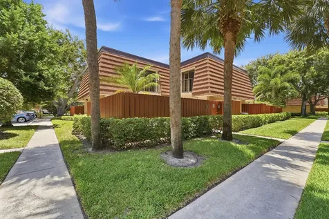 2716 27th Court Jupiter FL 33477