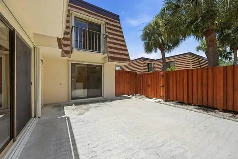 2716 27th Court Jupiter FL 33477