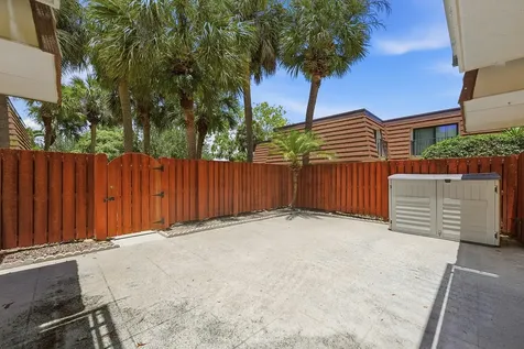 2716 27th Court Jupiter FL 33477