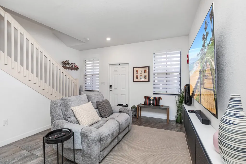 2820 SW 17th Avenue Fort Lauderdale FL 33315