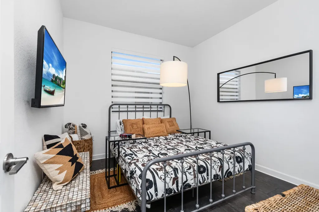2820 SW 17th Avenue Fort Lauderdale FL 33315