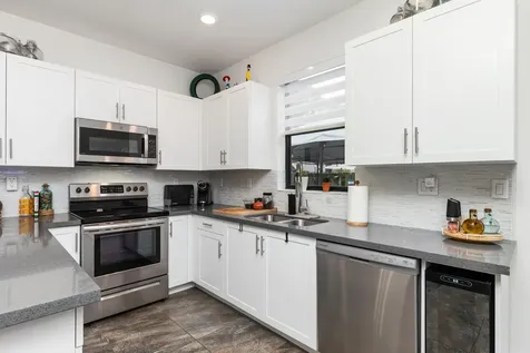 2820 SW 17th Avenue Fort Lauderdale FL 33315