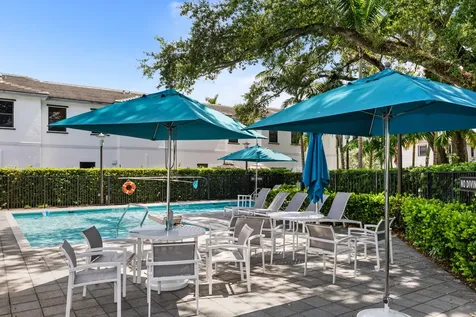 2820 SW 17th Avenue Fort Lauderdale FL 33315
