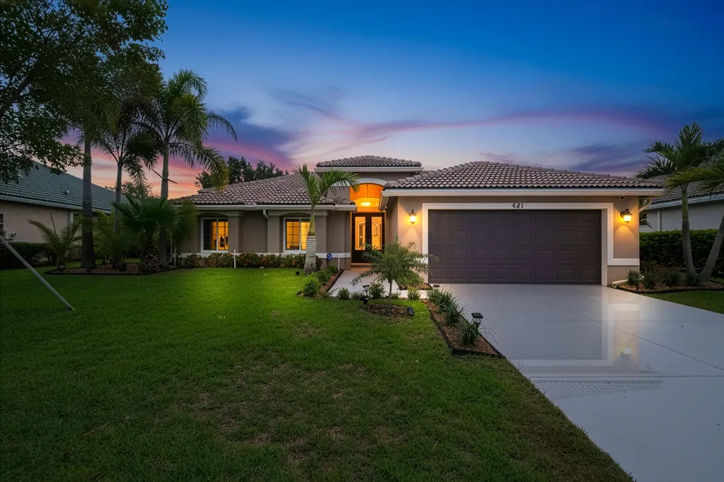 421 SW Crabapple Cove Port St Lucie FL 34986