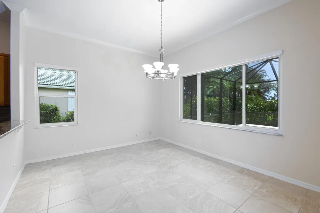 421 SW Crabapple Cove Port St Lucie FL 34986