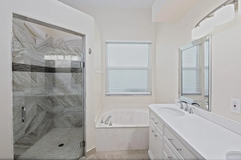 421 SW Crabapple Cove Port St Lucie FL 34986