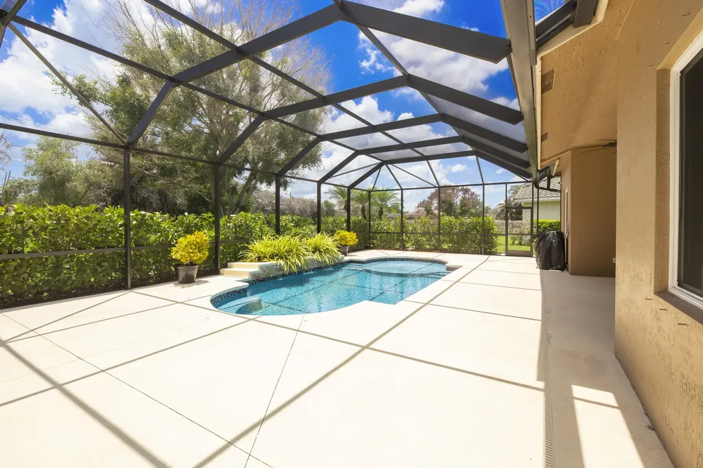 421 SW Crabapple Cove Port St Lucie FL 34986