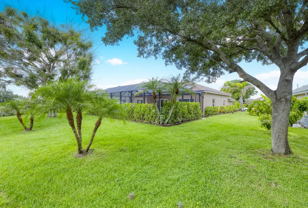421 SW Crabapple Cove Port St Lucie FL 34986