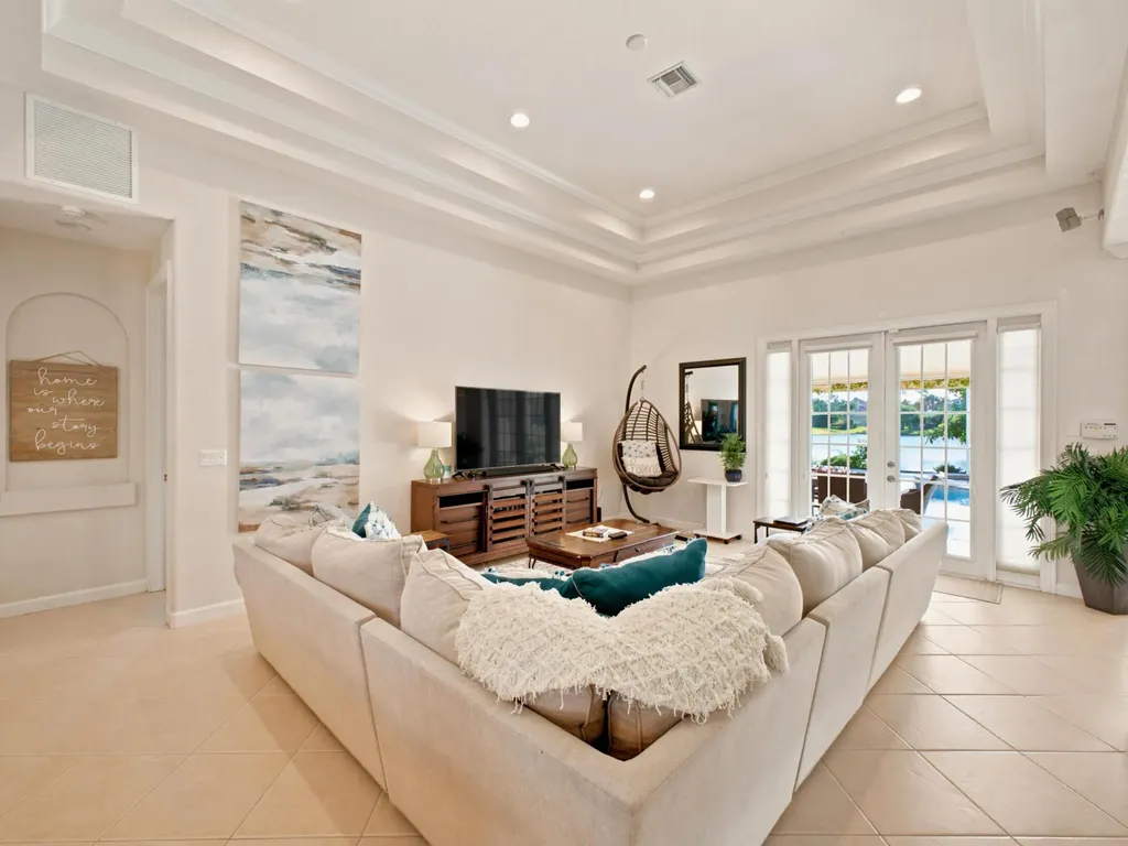 7209 Serrano Terrace Delray Beach FL 33446
