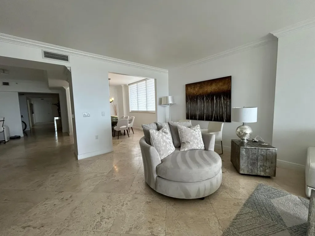 704 N Ocean Boulevard Pompano Beach FL 33062