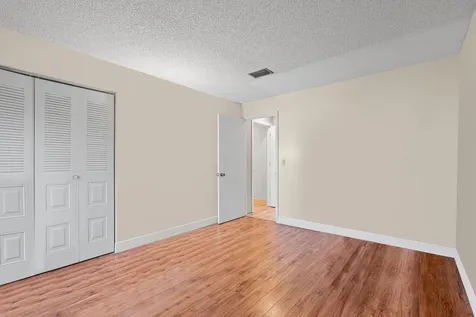 5441 SW 155th Place Miami FL 33185