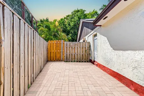 5441 SW 155th Place Miami FL 33185