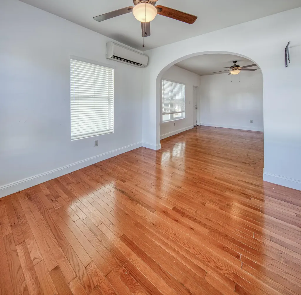 205 N Federal Highway Lake Worth Beach FL 33460