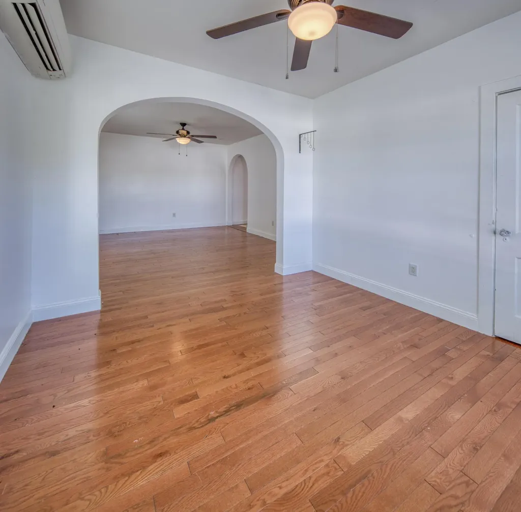 205 N Federal Highway Lake Worth Beach FL 33460
