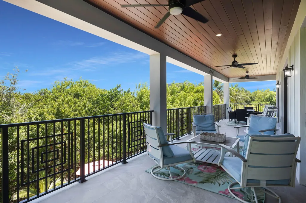 239 W Seaview Drive Duck Key FL 33050