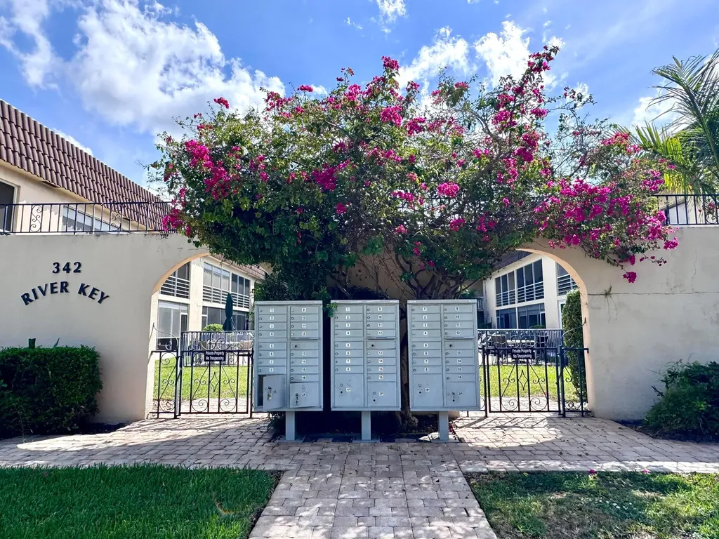 342 Southwind Drive North Palm Beach FL 33408