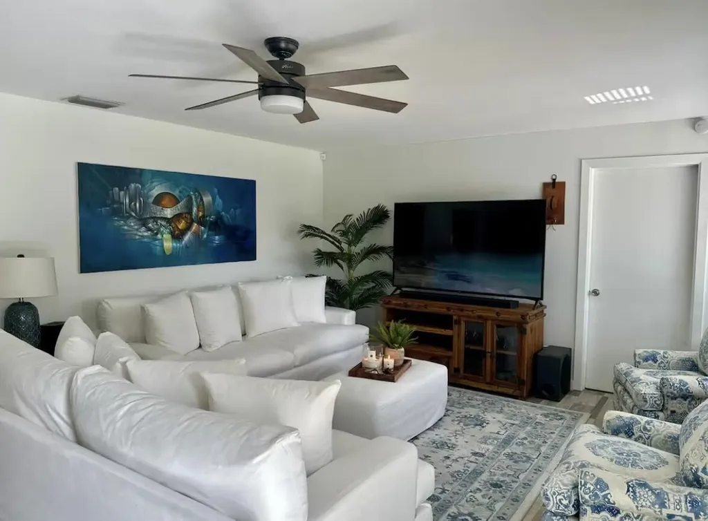 528 Date Palm Drive Lake Park FL 33403
