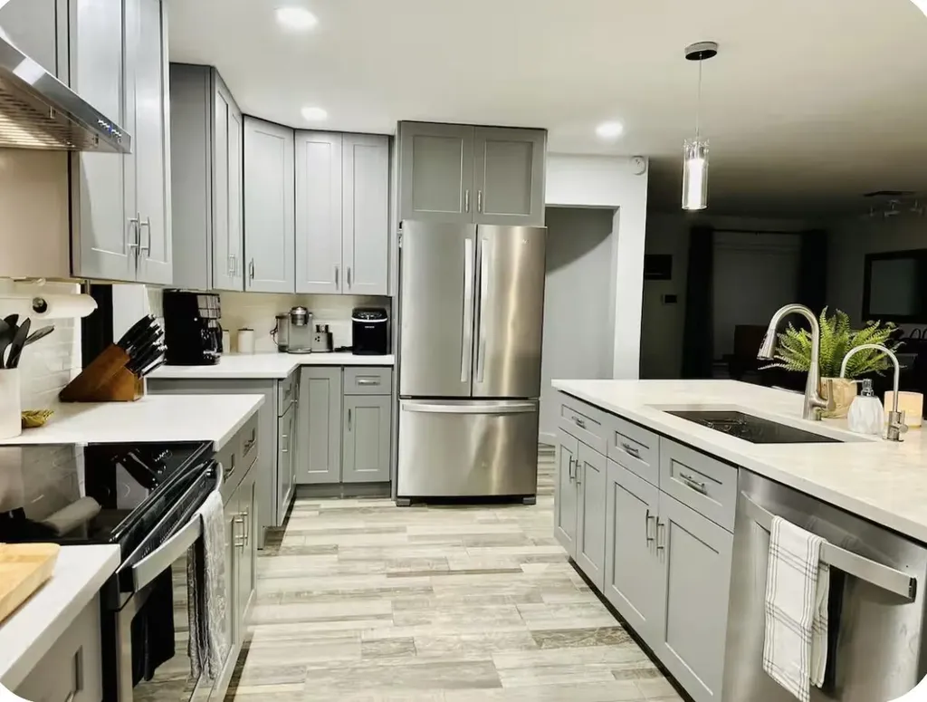 528 Date Palm Drive Lake Park FL 33403