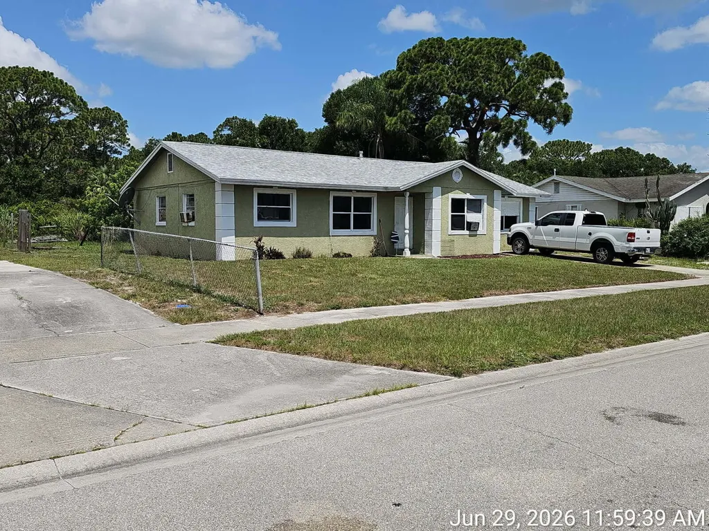 2605 Bennett Drive Fort Pierce FL 34946