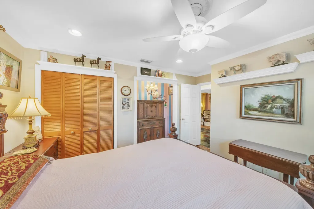 1900 SW 87th Avenue North Lauderdale FL 33068