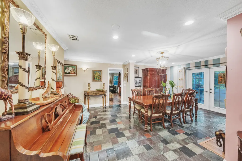 1900 SW 87th Avenue North Lauderdale FL 33068