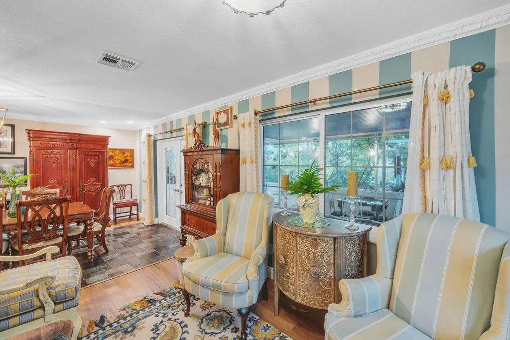 1900 SW 87th Avenue North Lauderdale FL 33068