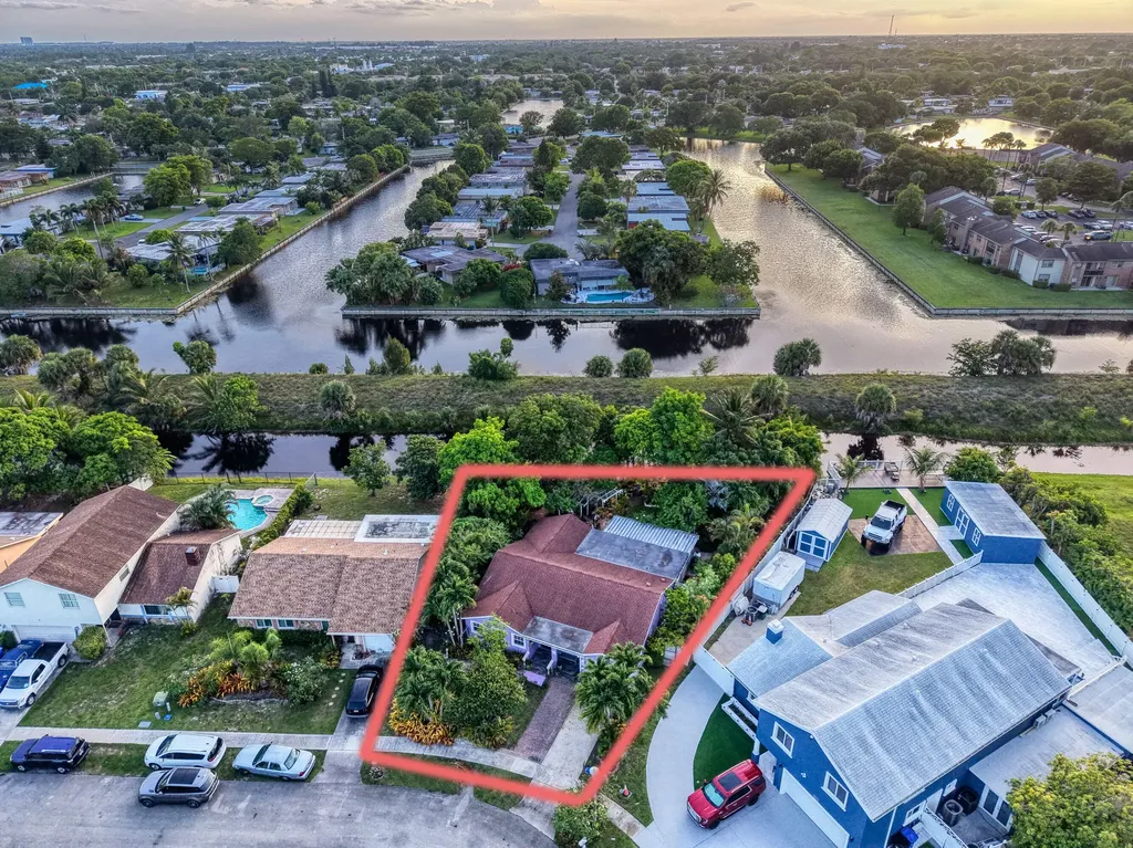 1900 SW 87th Avenue North Lauderdale FL 33068